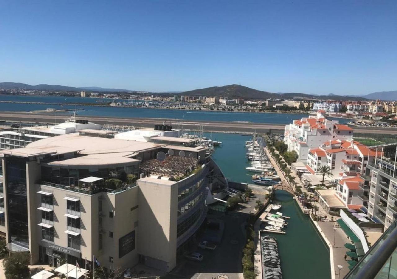 Sea Air Ocean Village ジブラルタル エクステリア 写真